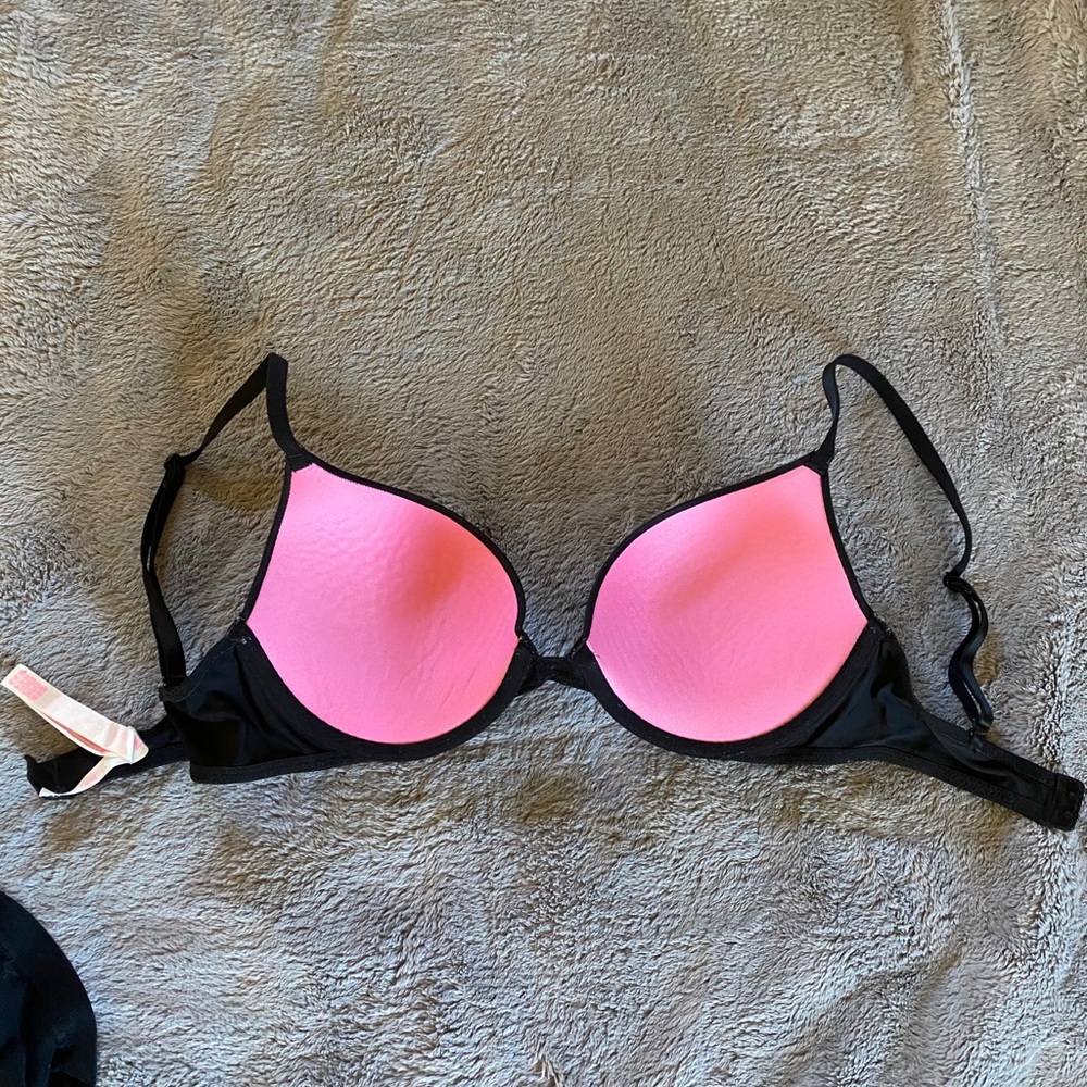 Push-up bra - Picture 2 of 3